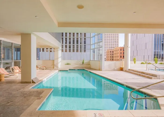 Sky Terrace Dt Highrise, Gym, Pool, Parking, W-d,golf Apartment