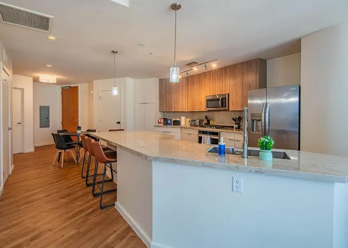 Sky Terrace Dt Highrise, Gym, Pool, Parking, W-d,golf Phoenix